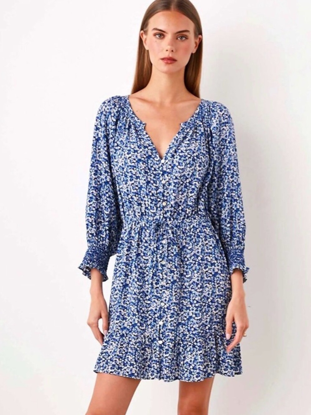 Rails Blue Eliza in Ice Print- Floral, Long Sleeve with V-Neck Button Up Size S
